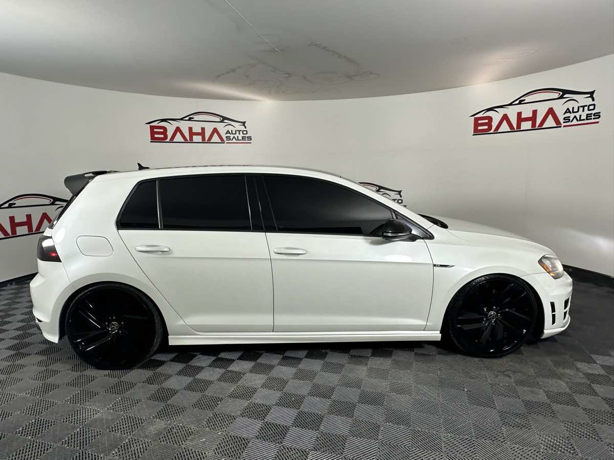 Used 2017 Volkswagen Golf R 4-Door AWD/4WD image 10