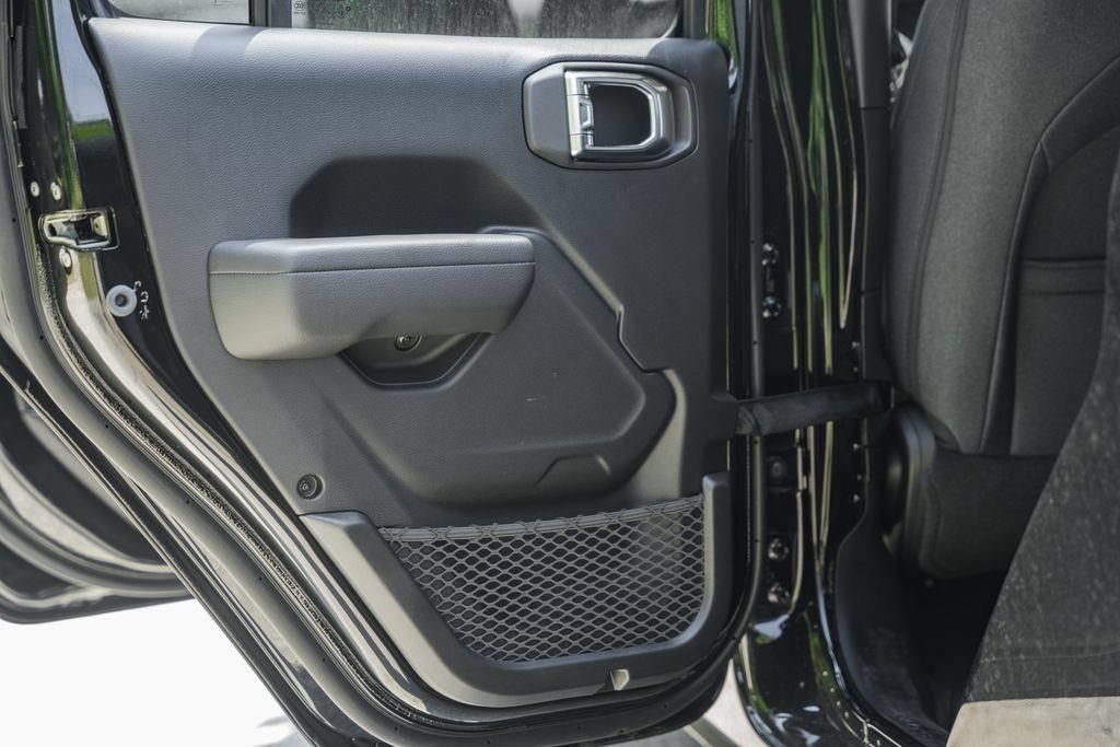 New 2025 Jeep Gladiator Sport AWD/4WD image 36