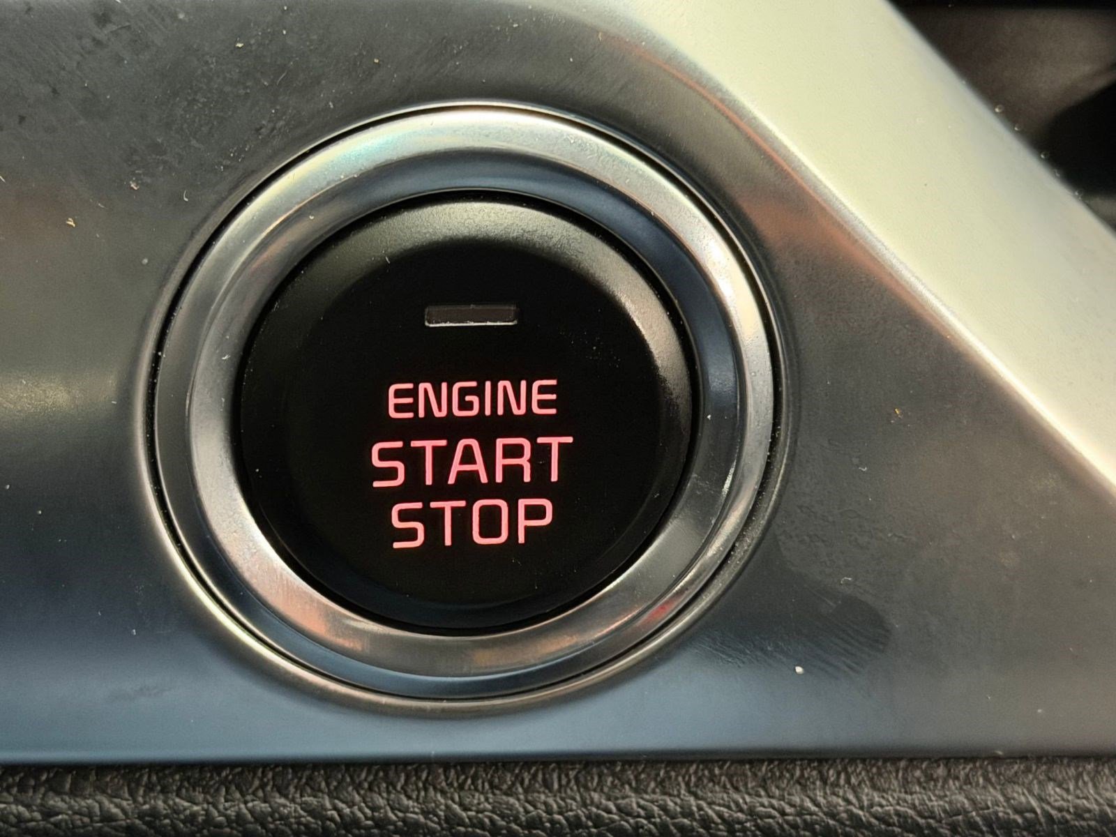Used 2022 Kia Niro EX Premium FWD image 35