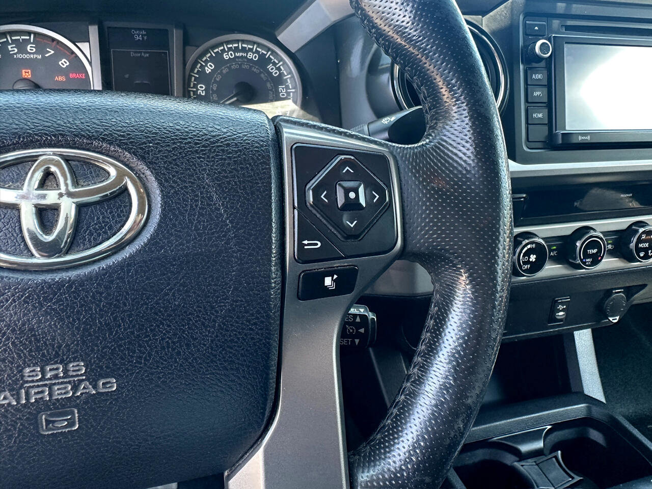 Used 2017 Toyota Tacoma SR5 image 30