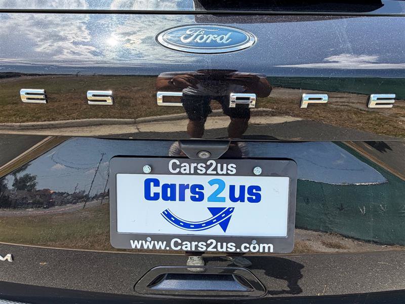 Used 2020 Ford Escape Titanium AWD/4WD image 14