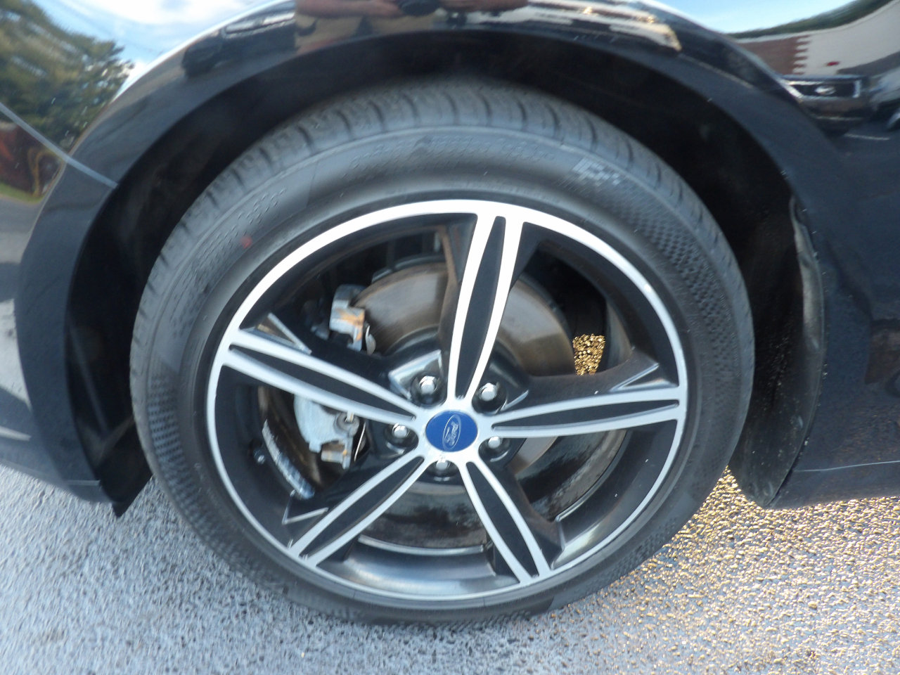 Used 2016 Ford Fusion SE w/ Equipment Group 202A image 29