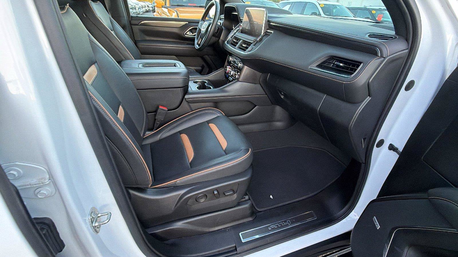 Used 2023 GMC Yukon AT4 w/ AT4 Premium Plus Package AWD/4WD image 20