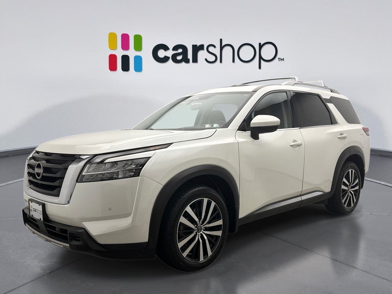 Used 2023 Nissan Pathfinder Platinum w/ Cargo Package AWD/4WD image 1