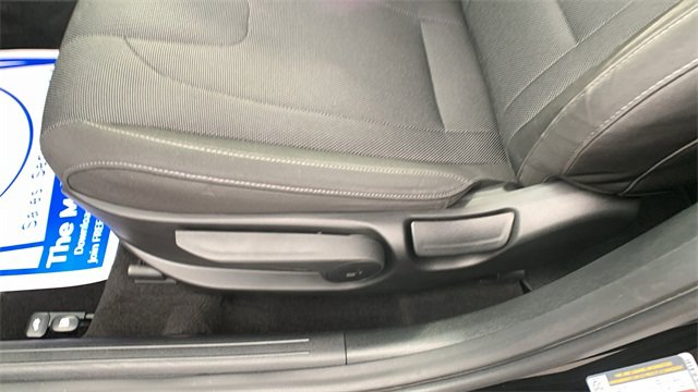 Used 2023 Hyundai Elantra SE image 12