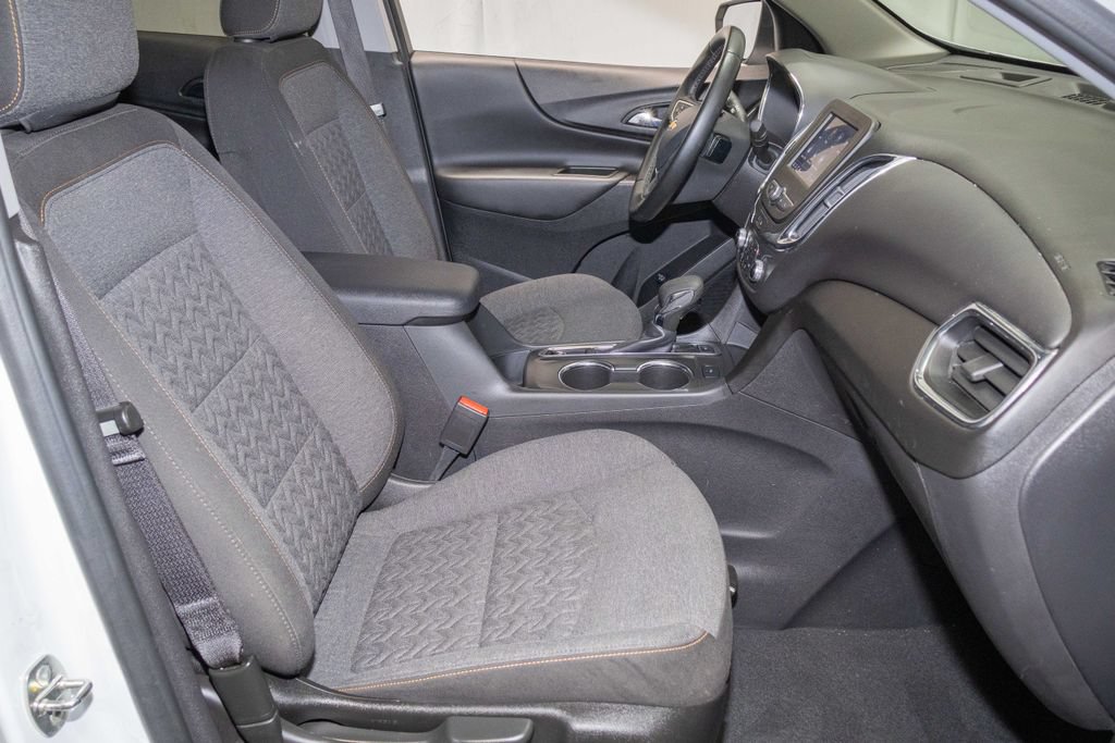 Used 2023 Chevrolet Equinox LT AWD/4WD image 15