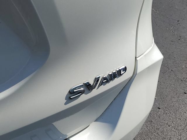 Used 2017 Nissan Rogue SV w/ Midnight Edition AWD/4WD image 8