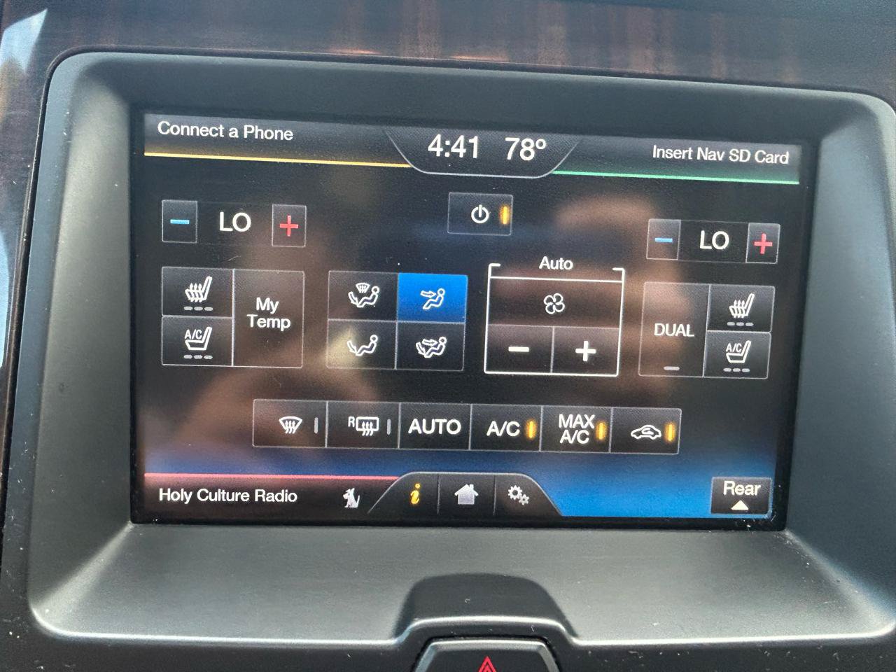 Used 2015 Ford Expedition Platinum AWD/4WD image 25