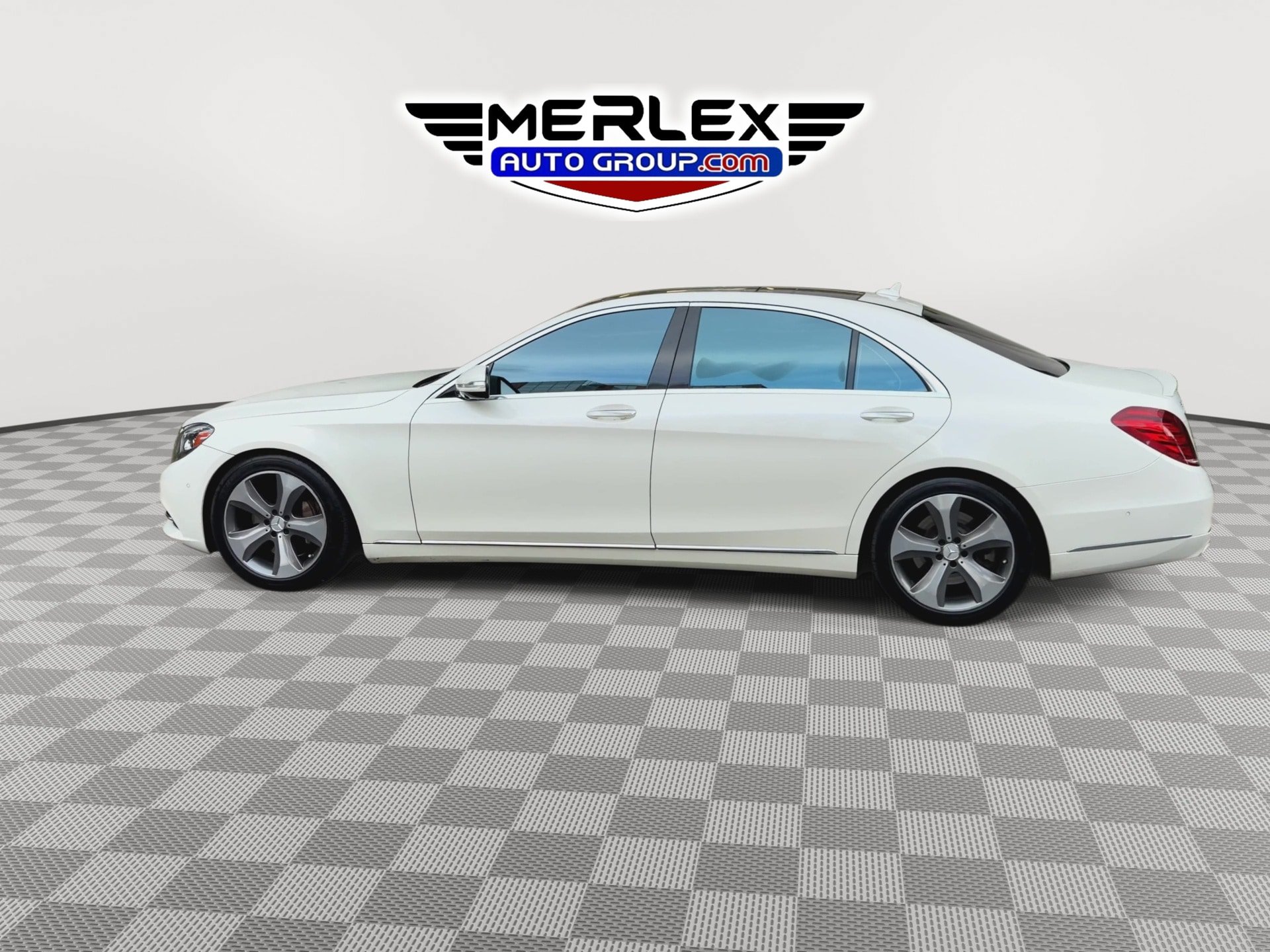 Used 2016 Mercedes-Benz S 550 4MATIC Sedan image 5