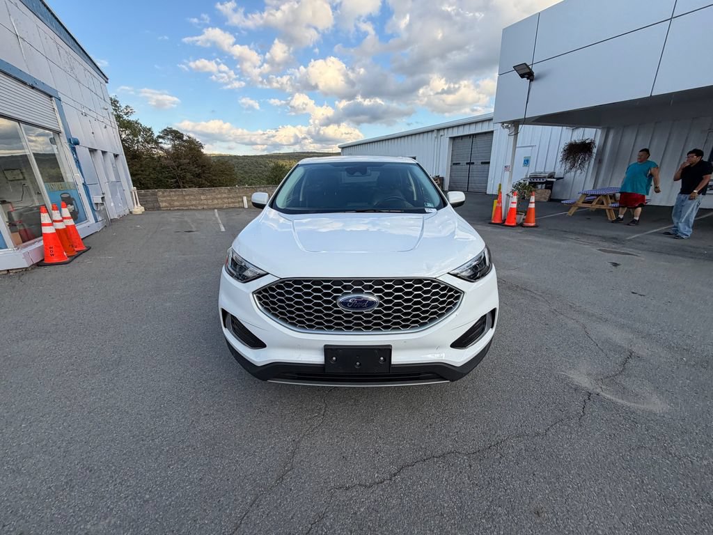 Used 2024 Ford Edge SEL AWD/4WD image 8