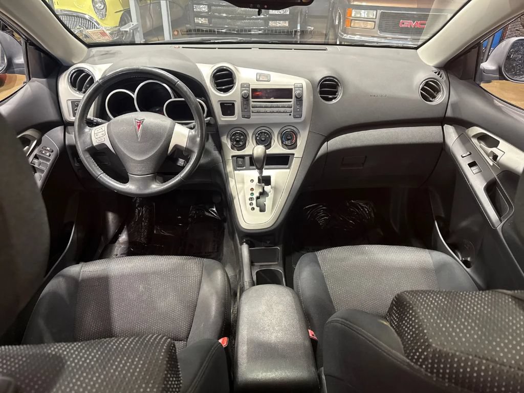 Used 2010 Pontiac Vibe AWD w/ Sun And Sound Package image 12