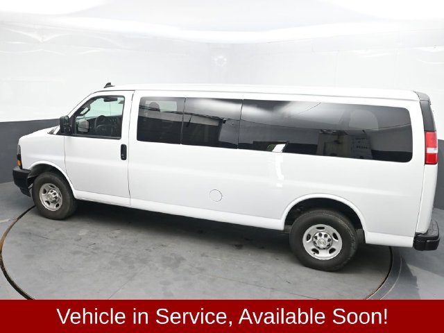 Used 2024 Chevrolet Express 3500 LS RWD image 28