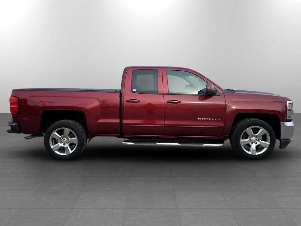 Used 2017 Chevrolet Silverado 1500 LT w/ All Star Edition image 5