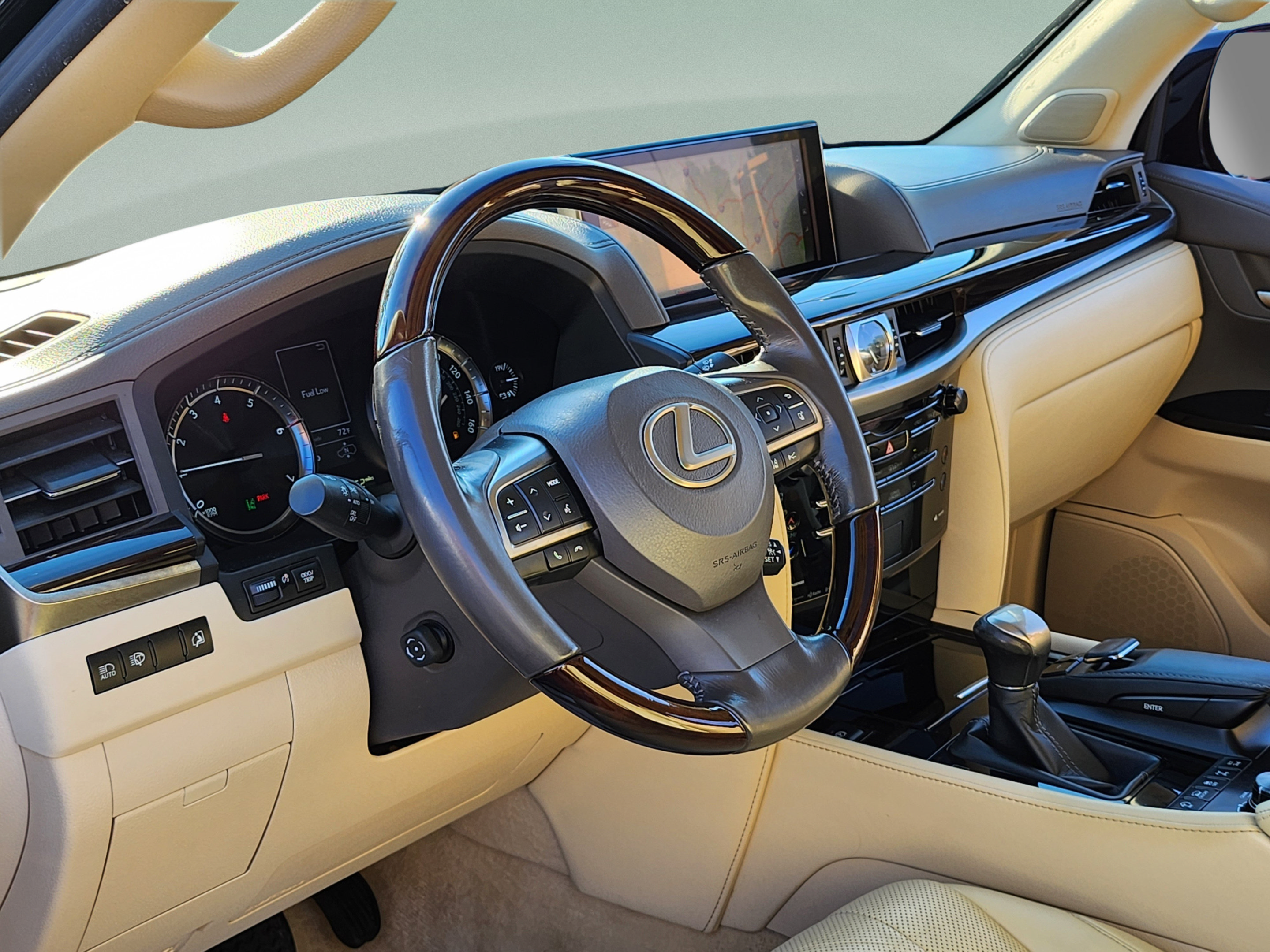 Used 2018 Lexus LX 570 4WD image 11