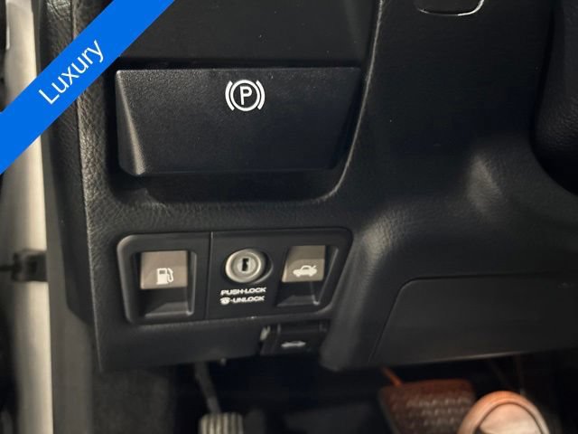 Used 2005 Lexus LS 430 RWD image 32