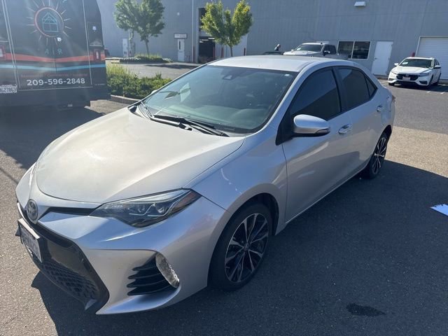 Used 2019 Toyota Corolla SE FWD image 2