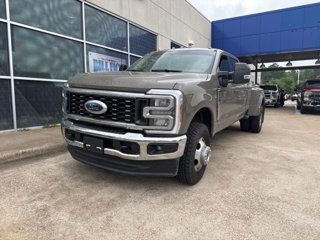 Certified 2026 Ford F350 Lariat w/ FX4 Off-Road Package AWD/4WD image 4
