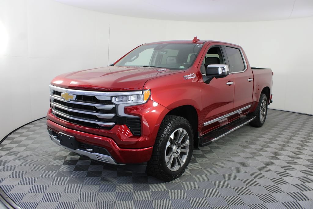 Used 2023 Chevrolet Silverado 1500 High Country w/ Technology Package AWD/4WD image 26