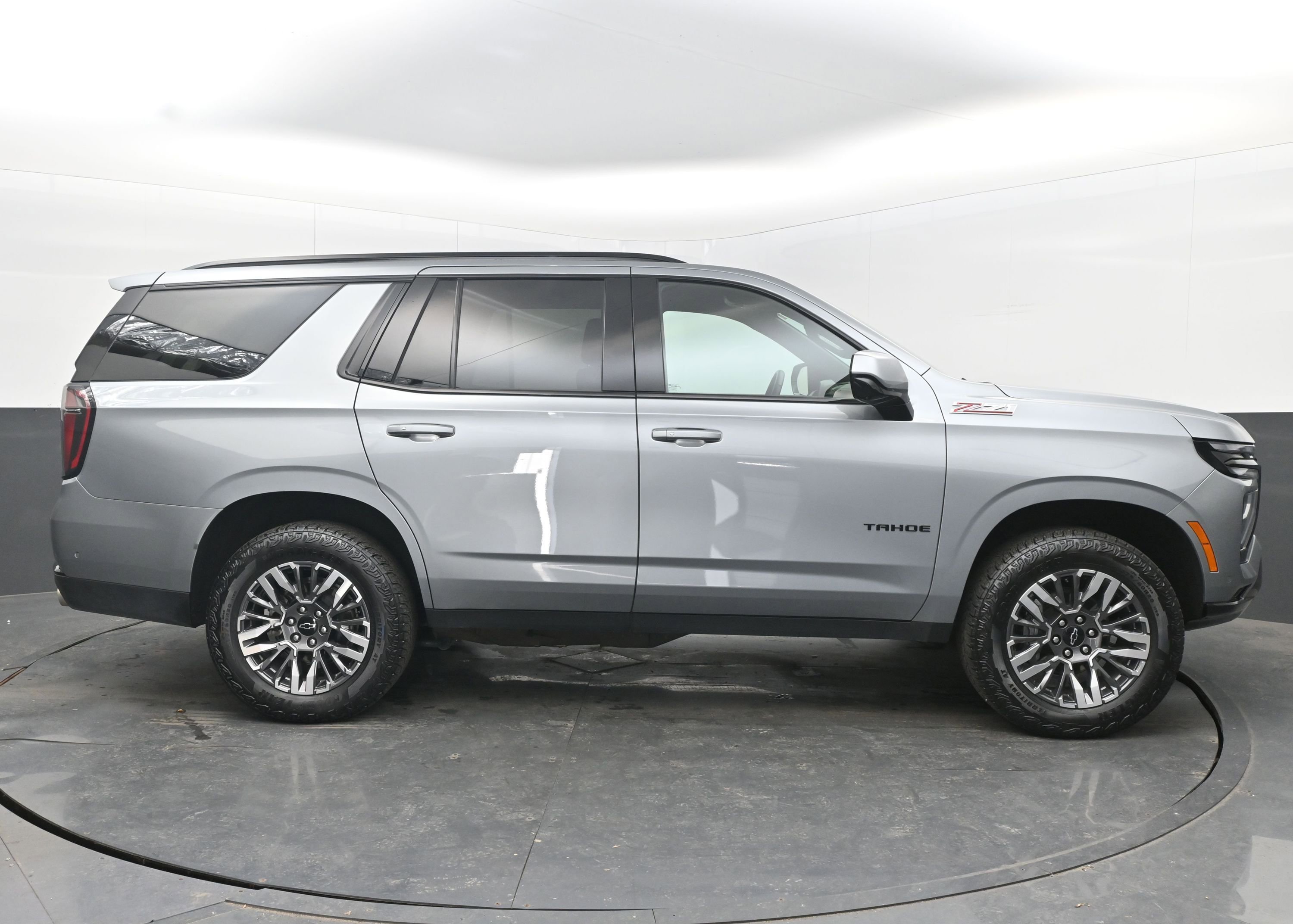 Certified 2025 Chevrolet Tahoe Z71 image 10