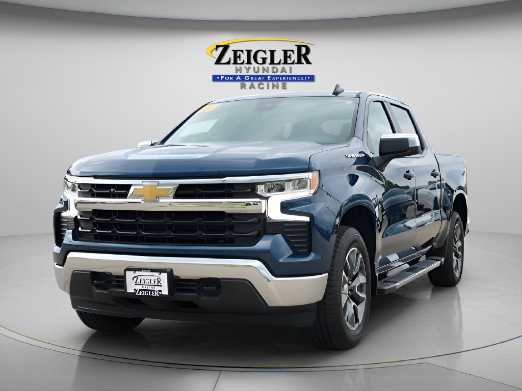 Used 2023 Chevrolet Silverado 1500 LT AWD/4WD image 3