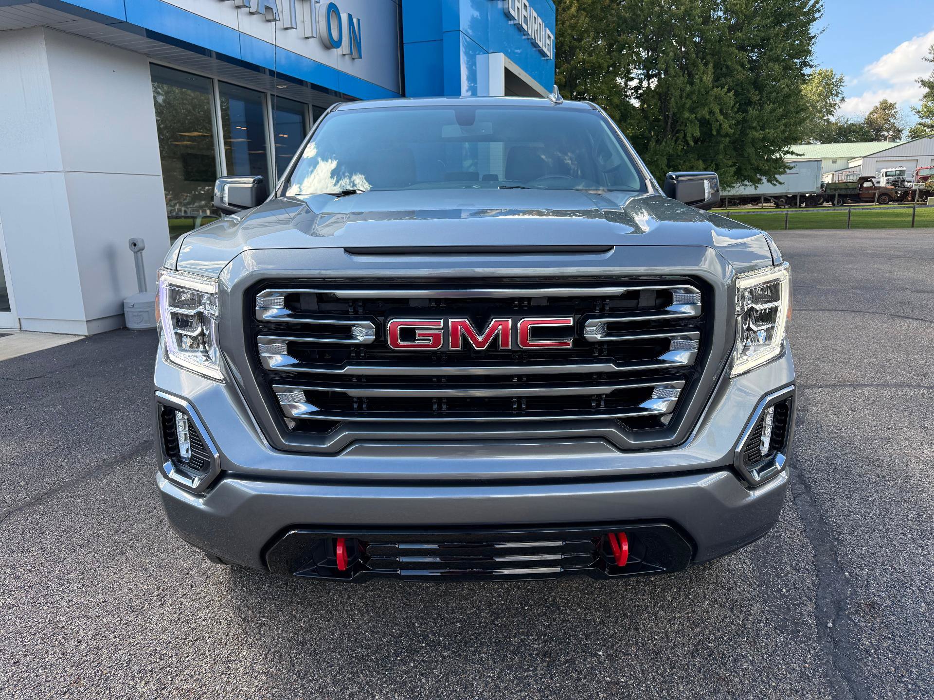 Certified 2021 GMC Sierra 1500 AT4 AWD/4WD image 2