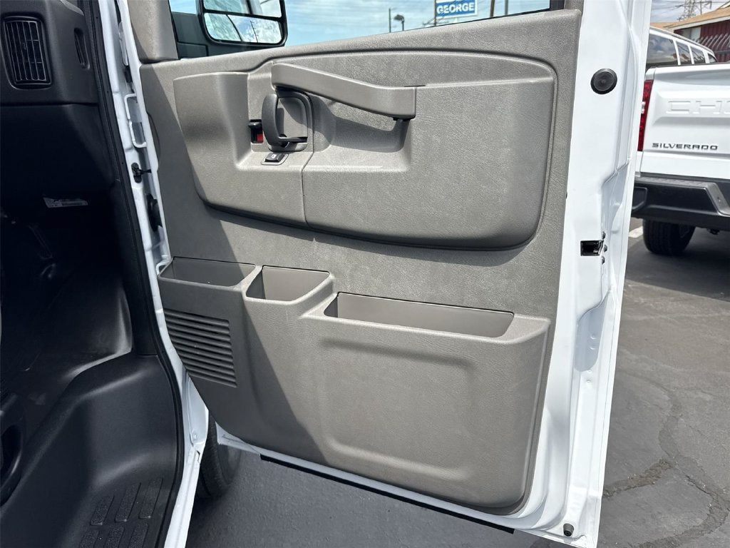 New 2026 Chevrolet Express 2500 LS RWD image 27