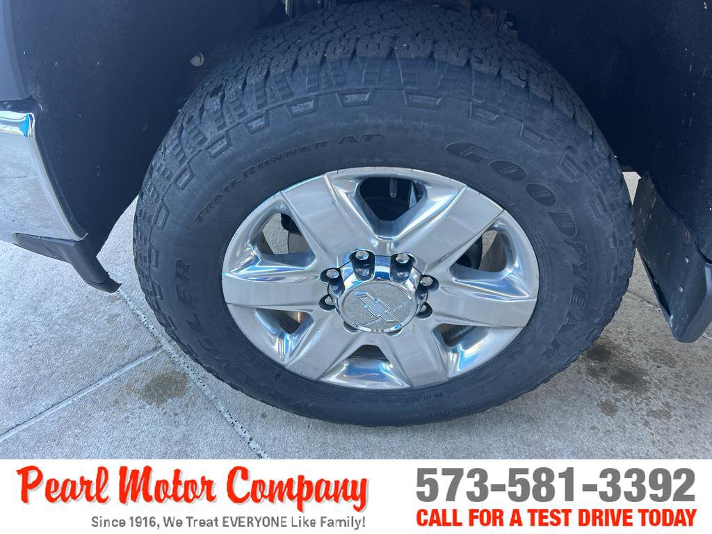 Used 2020 Chevrolet Silverado 2500 LTZ w/ LTZ Plus Package AWD/4WD image 8