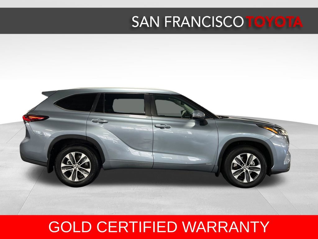 Certified 2024 Toyota Highlander XLE AWD/4WD image 6