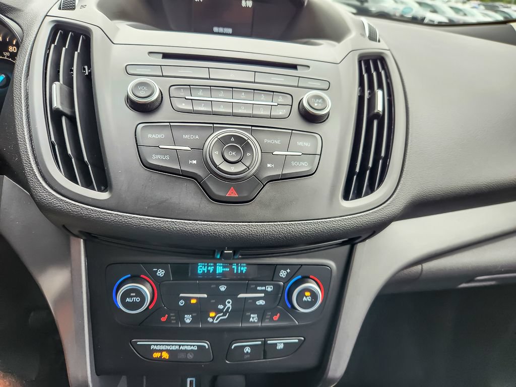 Used 2018 Ford Escape SE FWD image 14