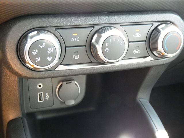New 2025 Nissan Kicks Play S FWD image 14