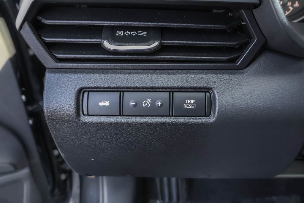 Used 2021 Nissan Altima 2.5 SV image 15