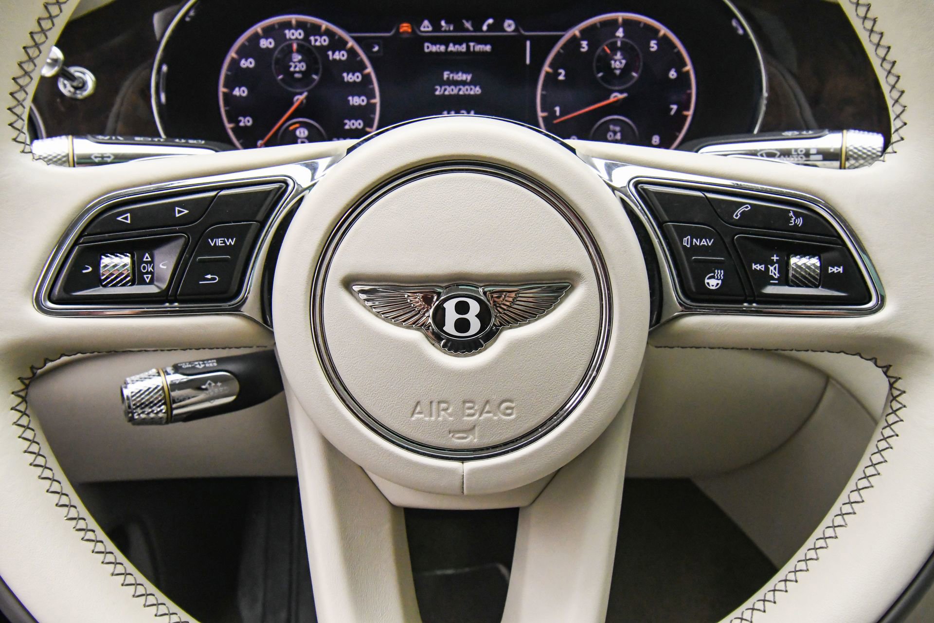 Used 2022 Bentley Flying Spur V8 image 37