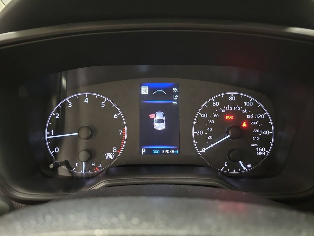 Used 2025 Toyota Corolla LE FWD image 27