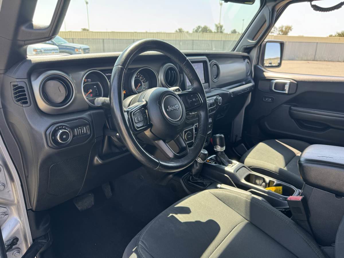 Used 2018 Jeep Wrangler Unlimited Sport S image 38
