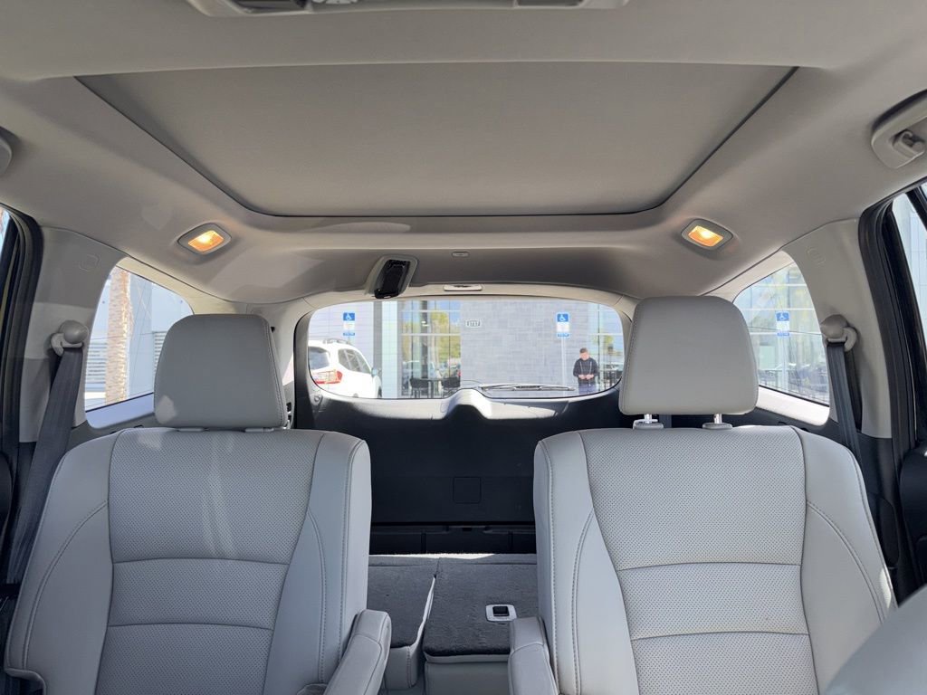 Used 2017 Honda Pilot Elite image 10