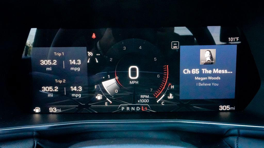 Used 2025 GMC Canyon Elevation image 35