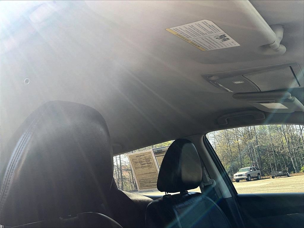 Used 2019 Nissan Rogue Sport SL image 18