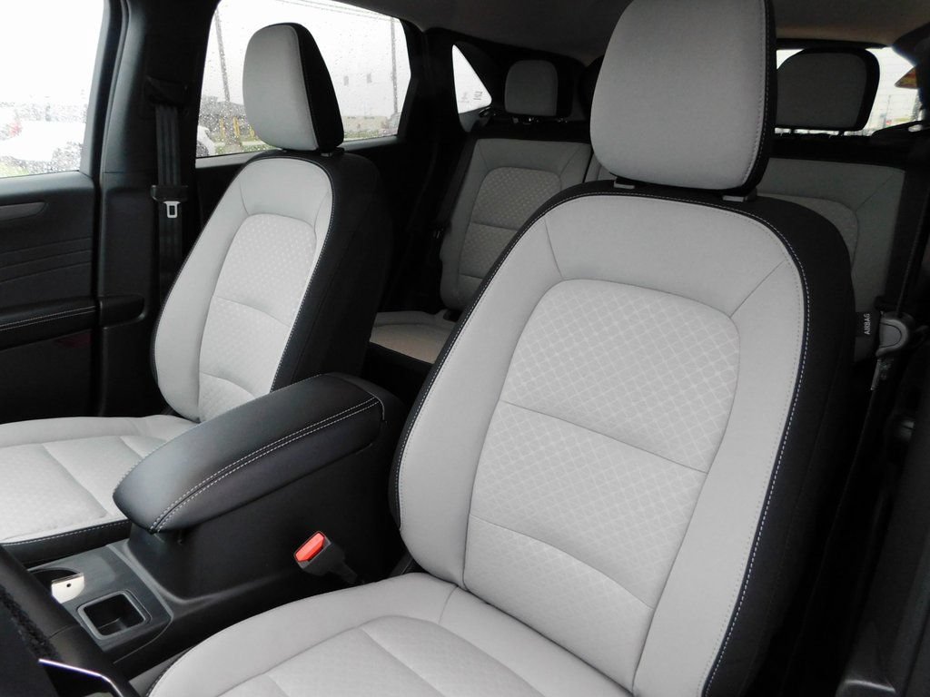 New 2026 Ford Escape Active w/ Active Premium Tech Pack AWD/4WD image 15