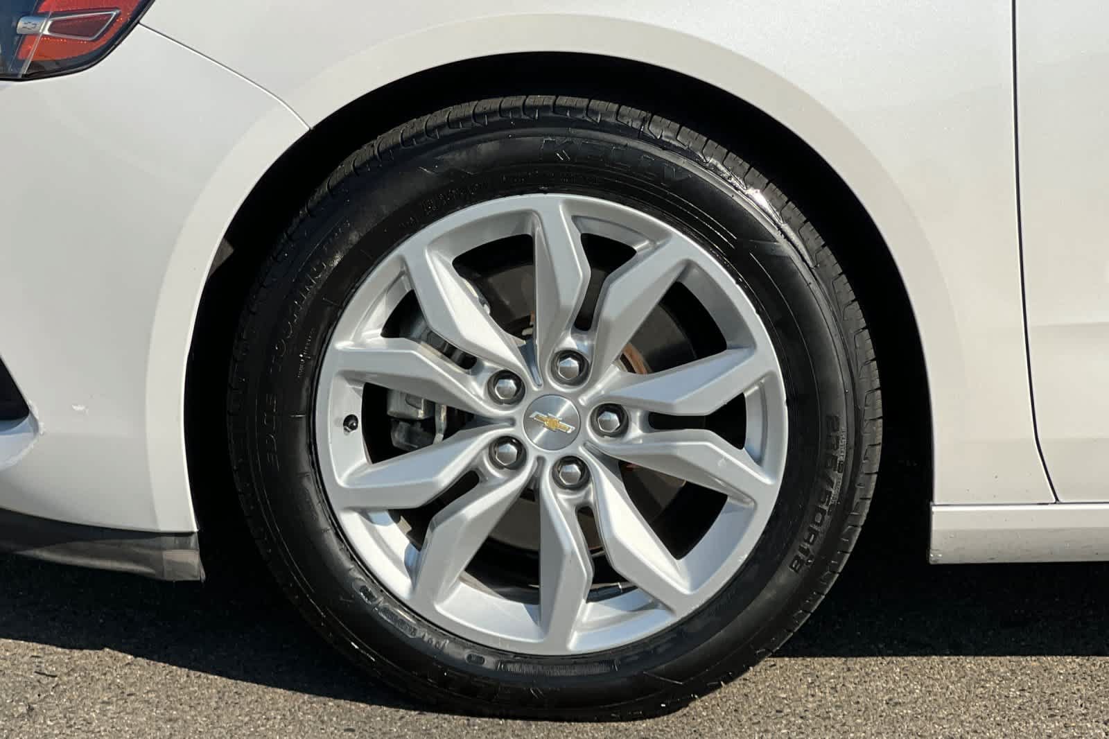 Used 2016 Chevrolet Impala LT w/ Convenience Package FWD image 29
