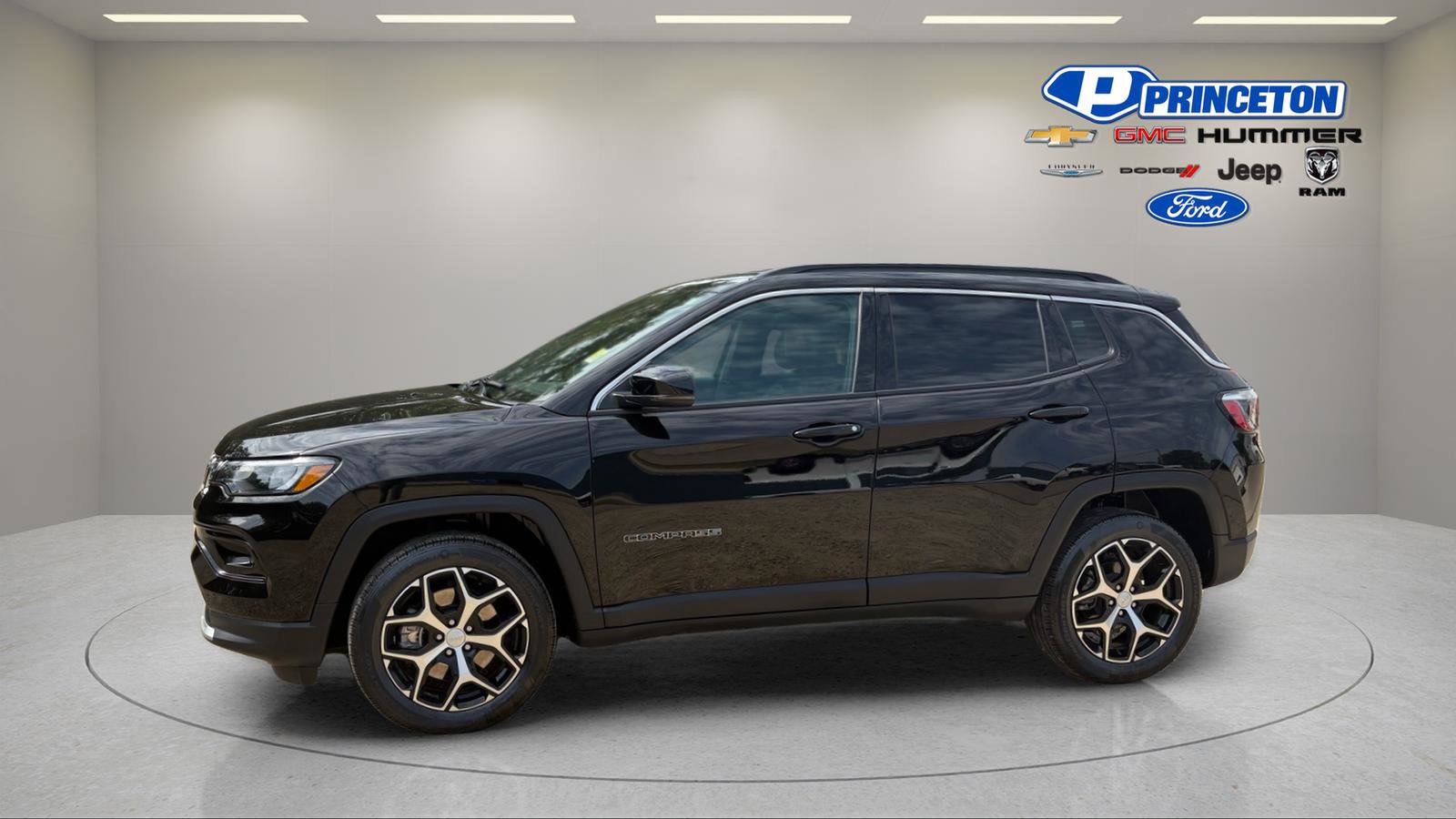 Used 2024 Jeep Compass Limited image 4