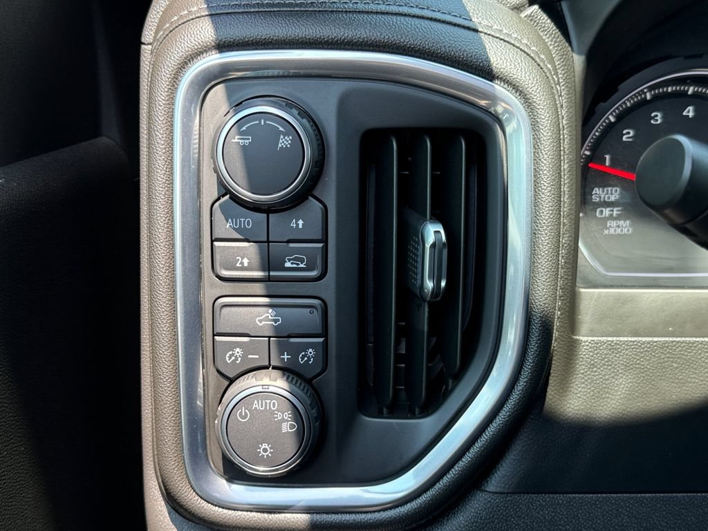 Used 2019 Chevrolet Silverado 1500 LT w/ All-Star Edition AWD/4WD image 22