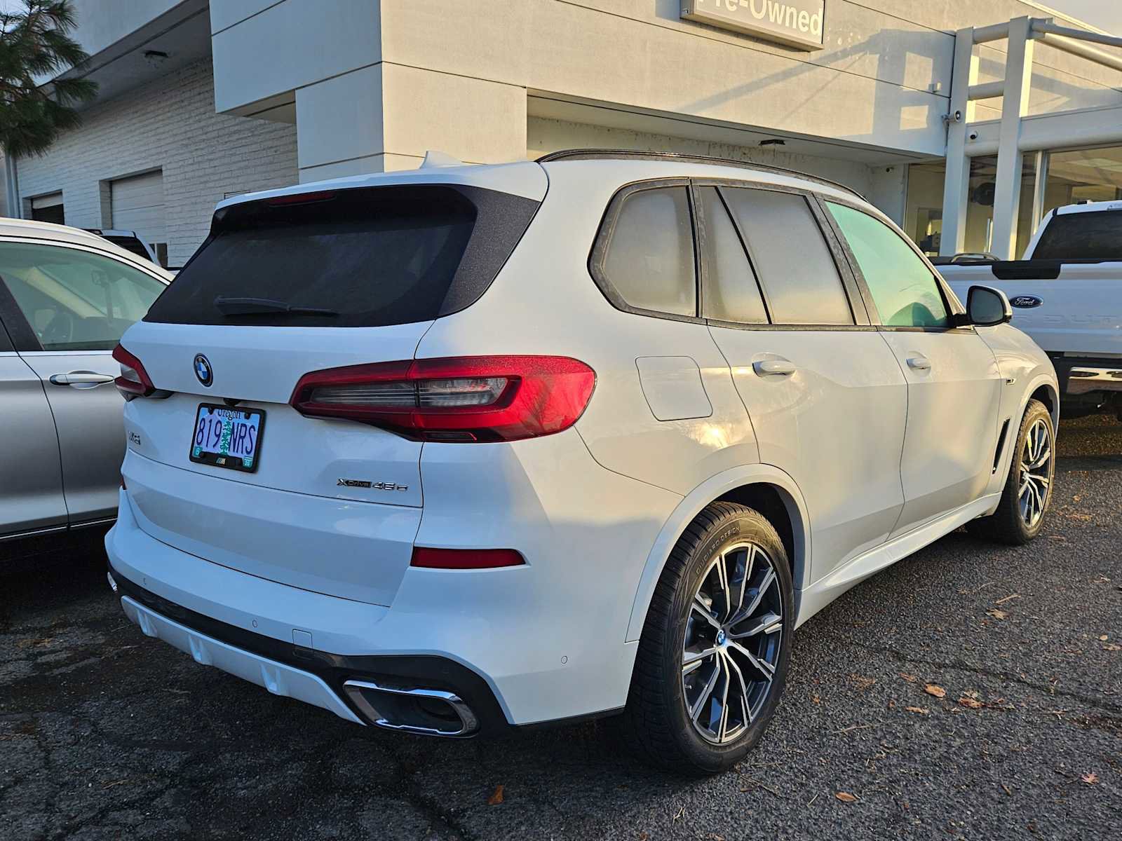 Used 2022 BMW X5 xDrive45e w/ M Sport Package image 2