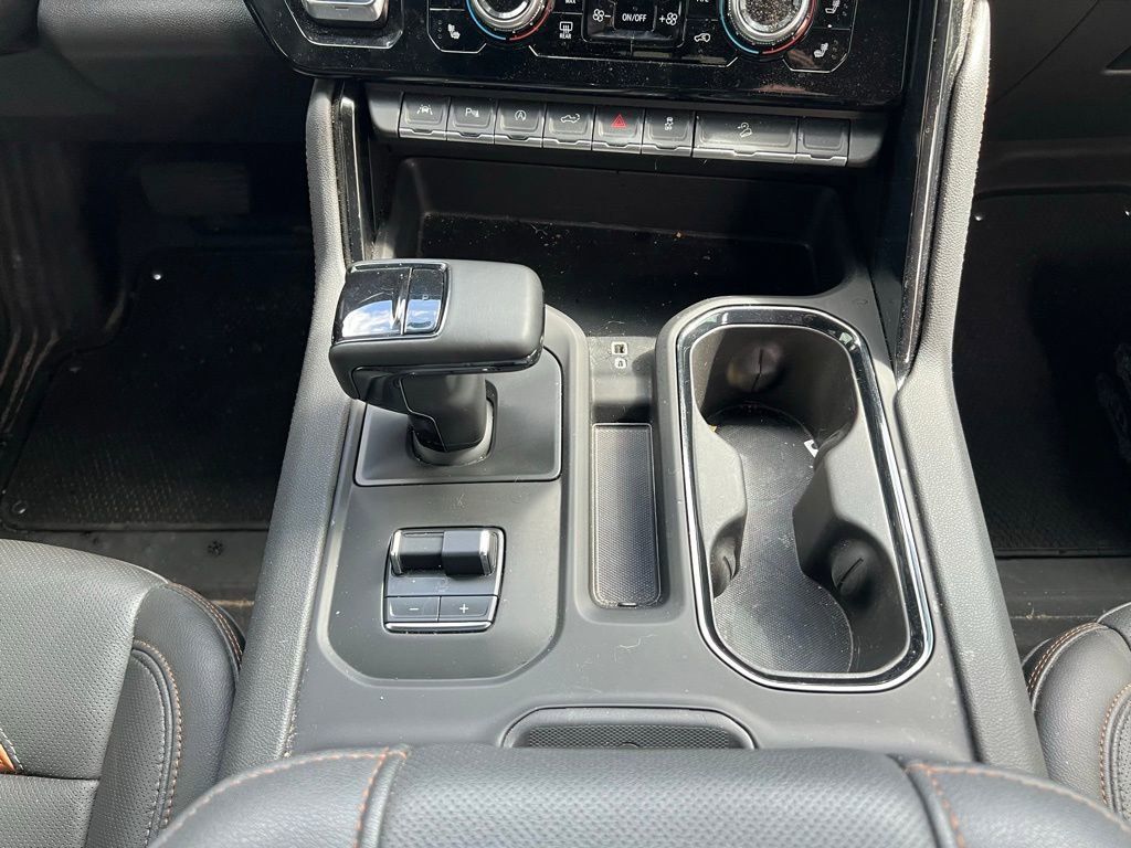 Used 2025 GMC Sierra 1500 AT4 w/ AT4 Premium Package AWD/4WD image 11