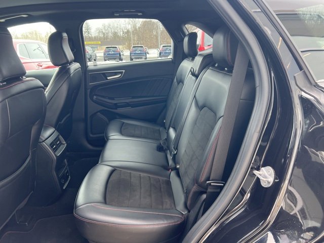 Used 2022 Ford Edge ST-Line image 21