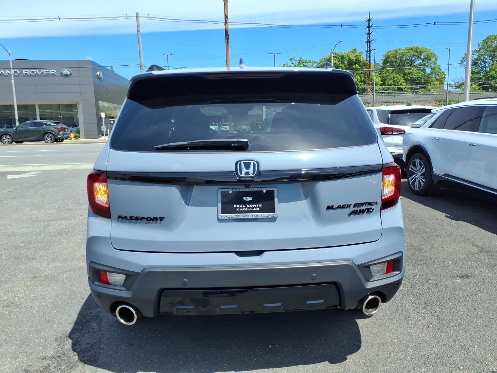 Used 2024 Honda Passport Black Edition image 7