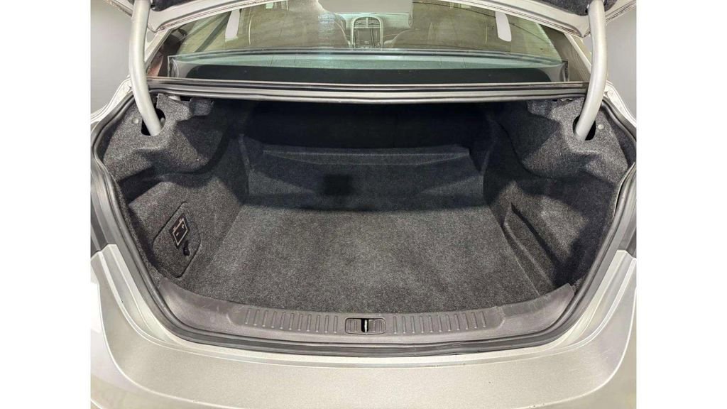 Used 2015 Chevrolet Malibu LTZ FWD image 24