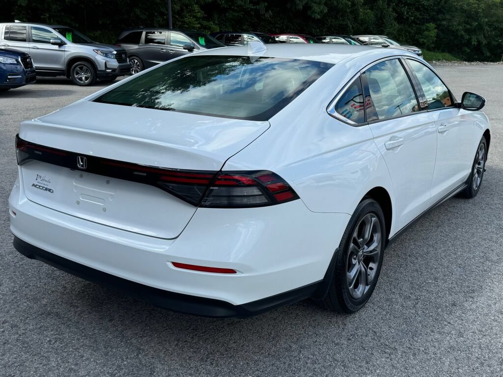 Used 2023 Honda Accord EX image 7