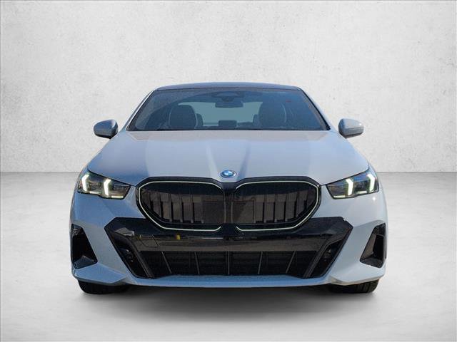 New 2026 BMW 550e xDrive w/ Executive Package image 6