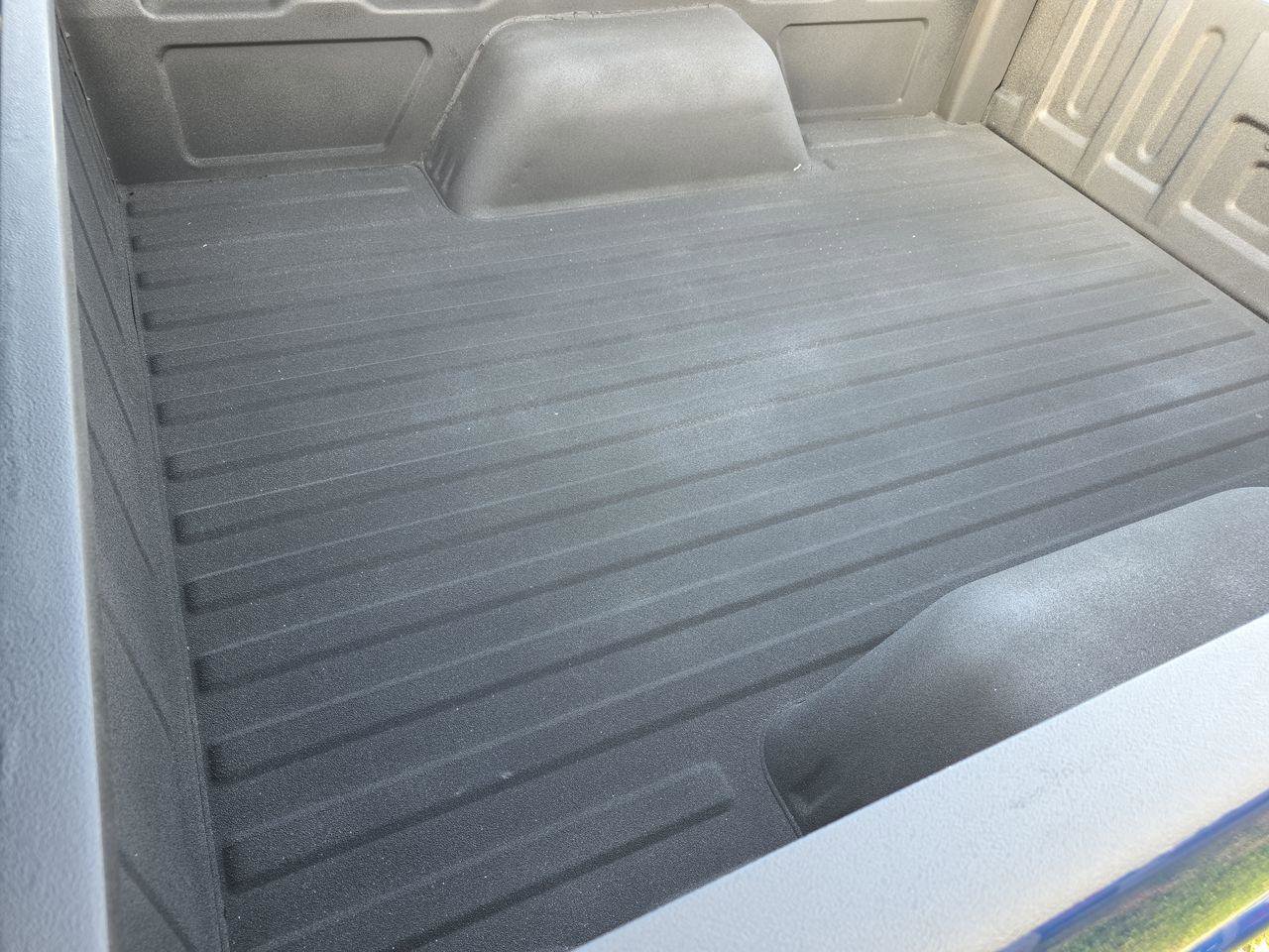 Used 1998 Chevrolet S10 Pickup LS w/ Preferred Equipment Group image 28