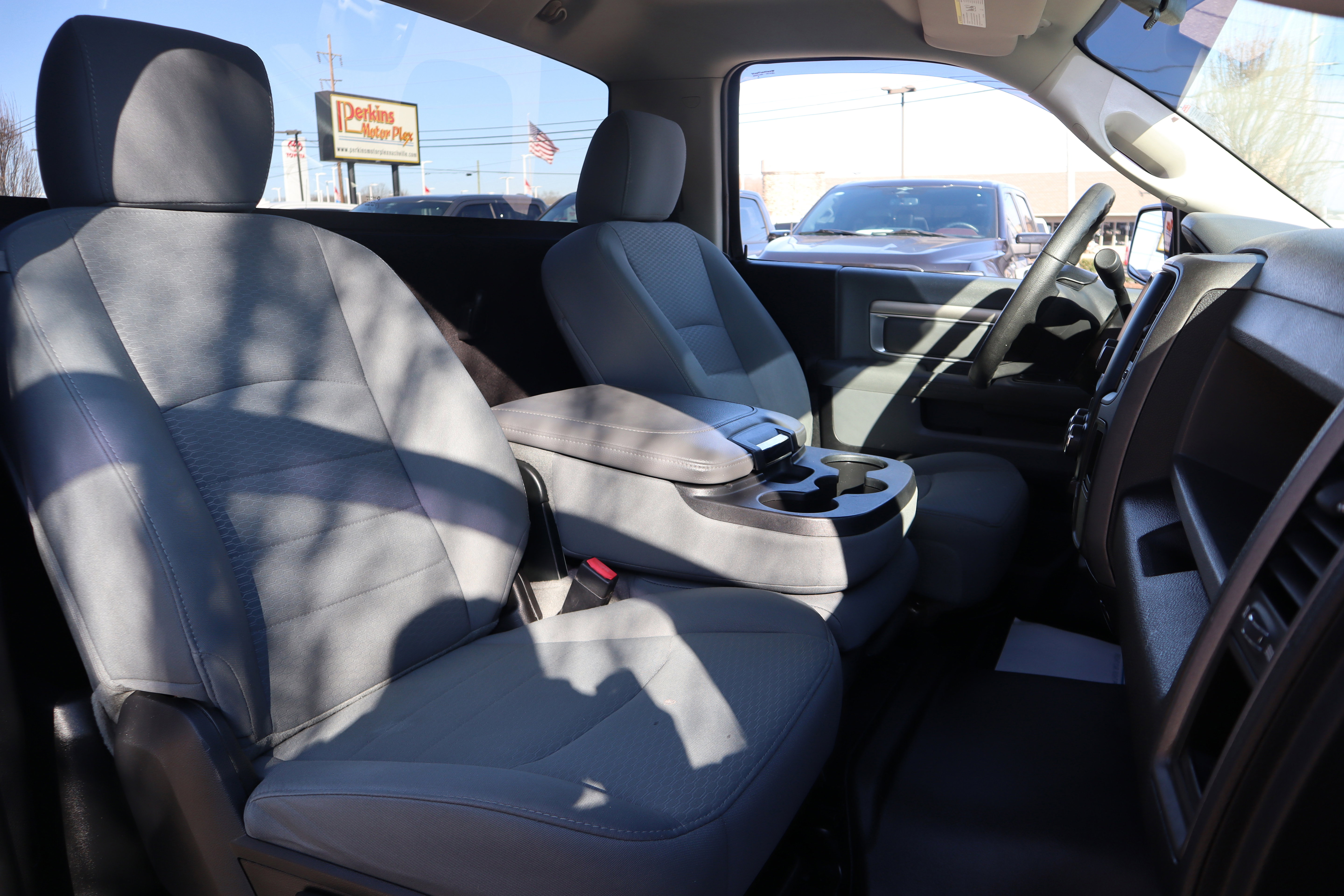 Used 2013 RAM 1500 Express image 23